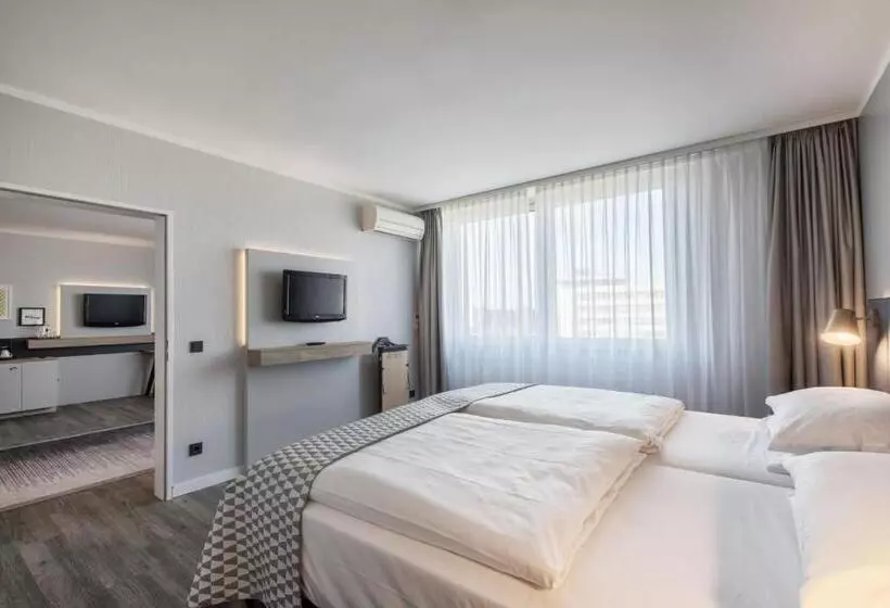 اتاق لوکس, Holiday Inn Düsseldorf Neuss, Ein Ihg