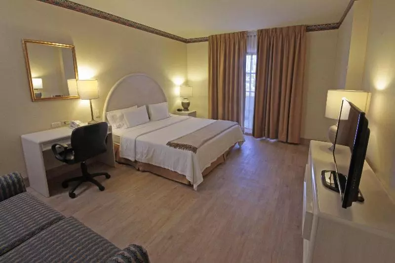 اتاق استاندارد با تخت بزرگ, Holiday Inn Express Monterrey Tecnologico, An Ihg