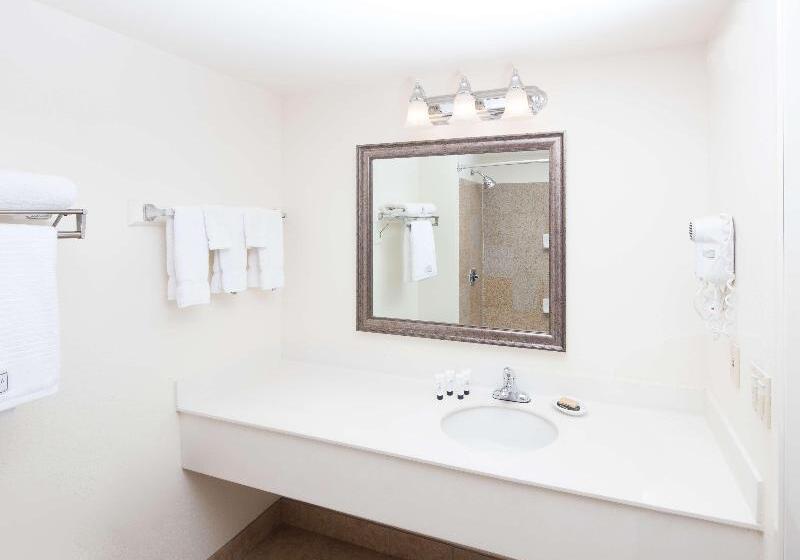 エクゼクティブスイート, Studio 6 Suites Perris, Ca