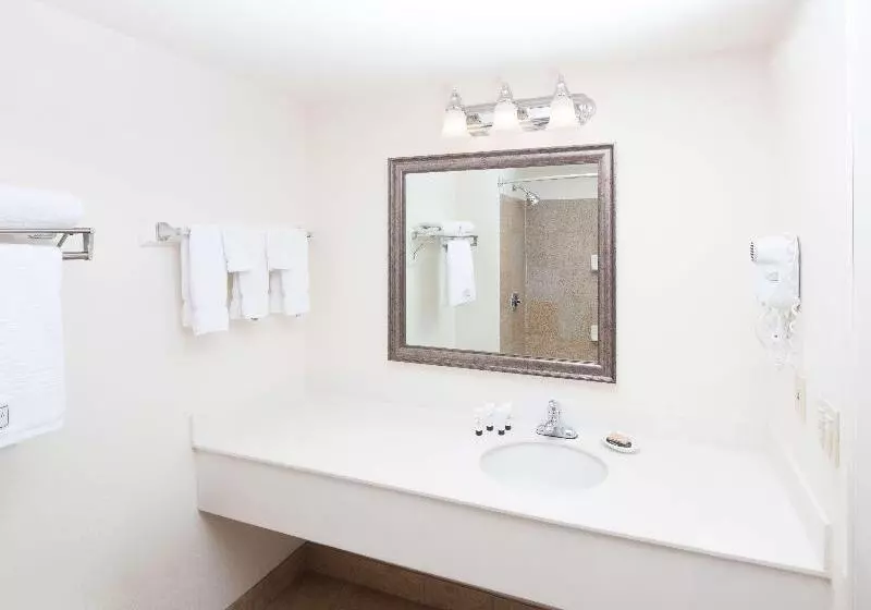 سوییت اجرایی, Studio 6 Suites Perris, Ca