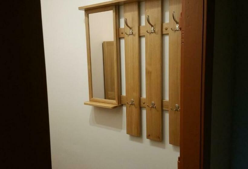 Трехместный Номер Стандарт с Балконом, Koruna