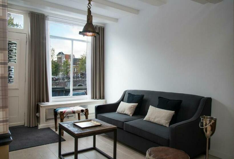 スタンダードルーム, Max Brown Hotel Canal District, Part Of Sircle Collection