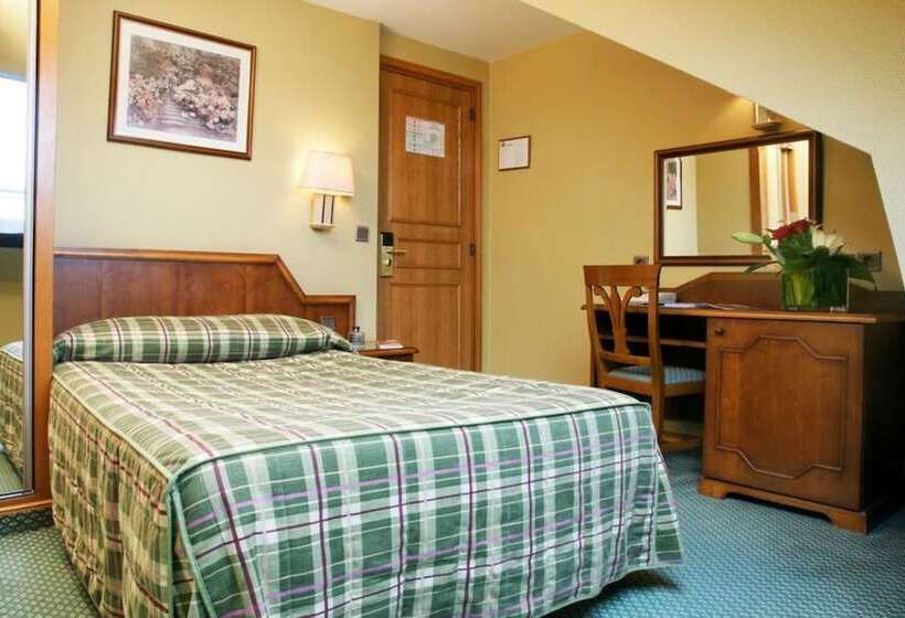 スタンダードシングルルーム, Meslay Republique