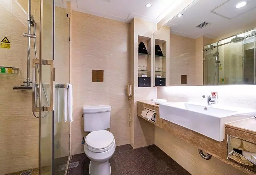 スーペリアールーム, Millennium Harbourview Hotel Xiamen Near Metro Station & Zhongshan Road