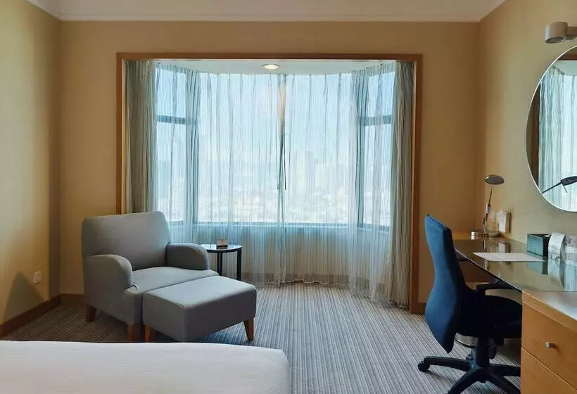 デラックスルーム, Millennium Harbourview Hotel Xiamen Near Metro Station & Zhongshan Road