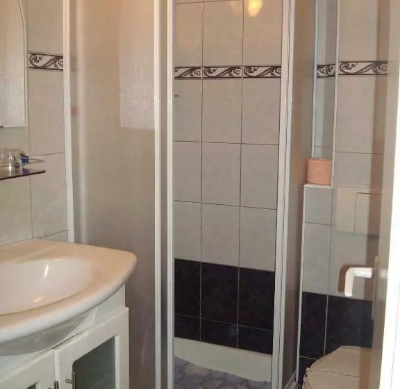 Standardzimmer, Romantik Eger