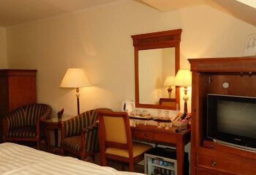 غرفة سوبيريور, Romantik Eger