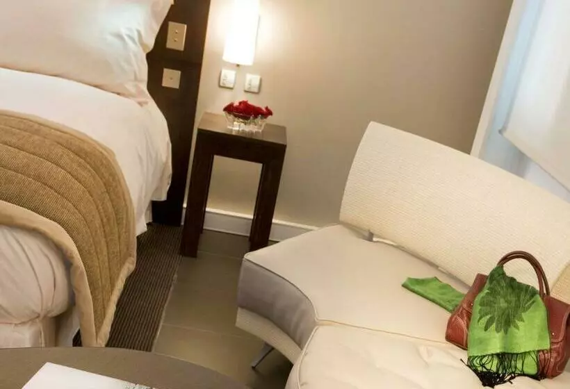 キングサイズベッドのクラブルーム, Sofitel Algiers Hamma Garden