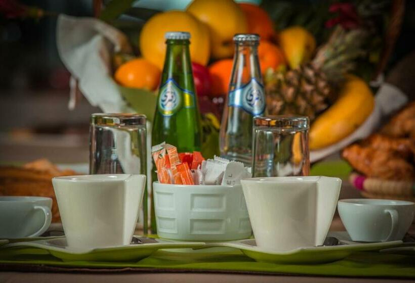 اتاق سوپریور با چشمانداز شهر, Sofitel Algiers Hamma Garden