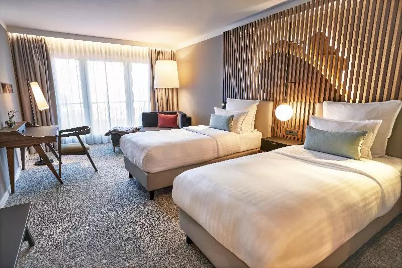 Standard-huone, Steigenberger Hotel Hamburg