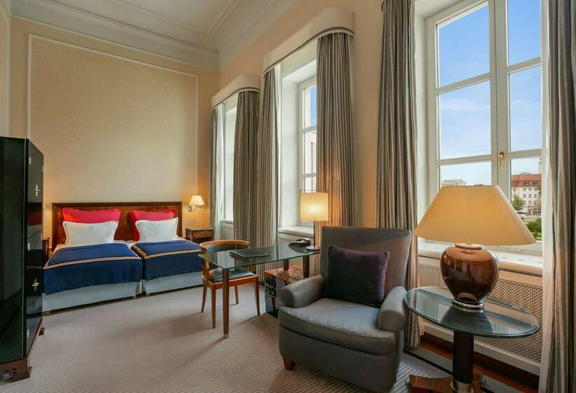 수피리어 룸, Taschenbergpalais Kempinski