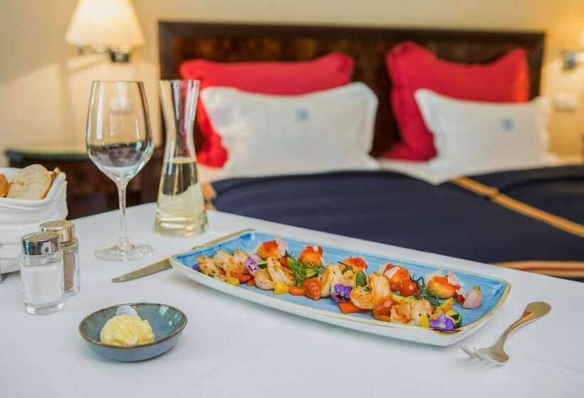 수피리어 룸, Taschenbergpalais Kempinski