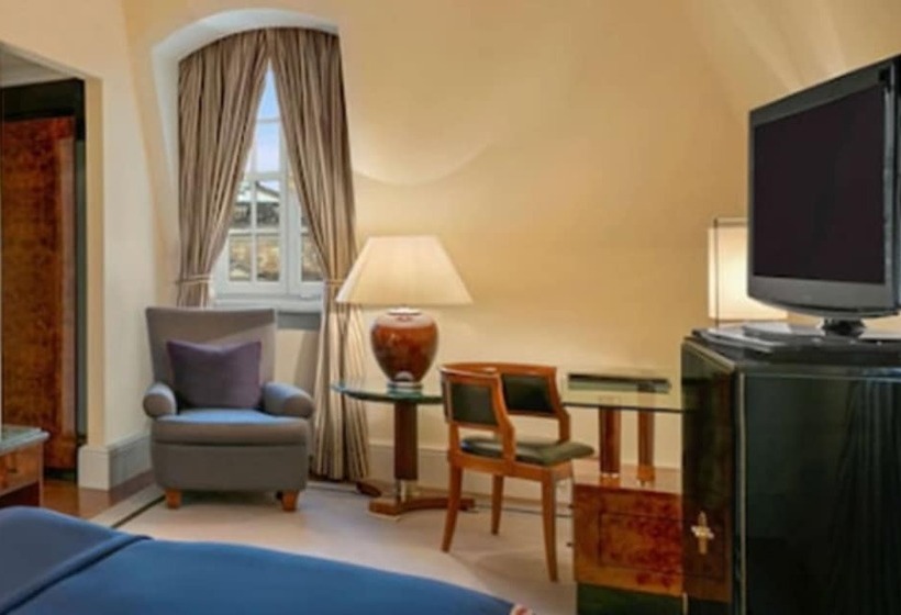 스탠다드 룸, Taschenbergpalais Kempinski