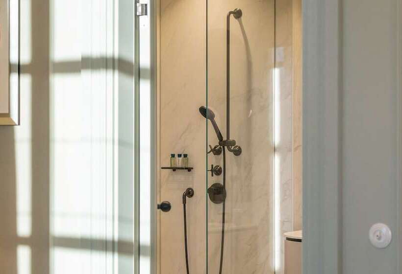 스탠다드 룸, Taschenbergpalais Kempinski