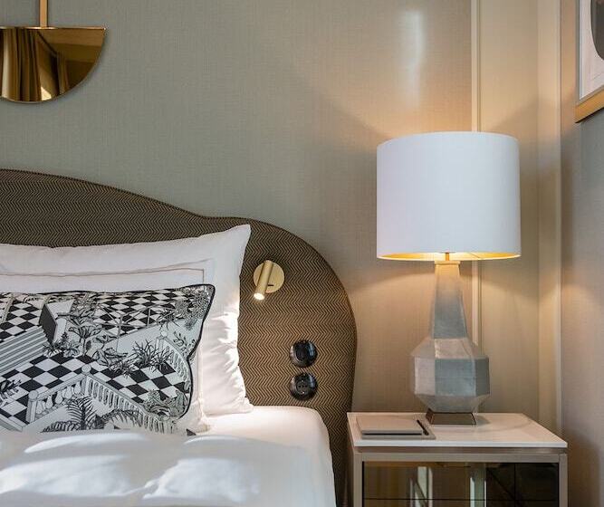 스탠다드 룸, Taschenbergpalais Kempinski