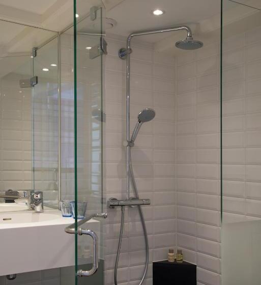 コンフォートトリプルルーム, Max Brown Hotel Canal District, Part Of Sircle Collection