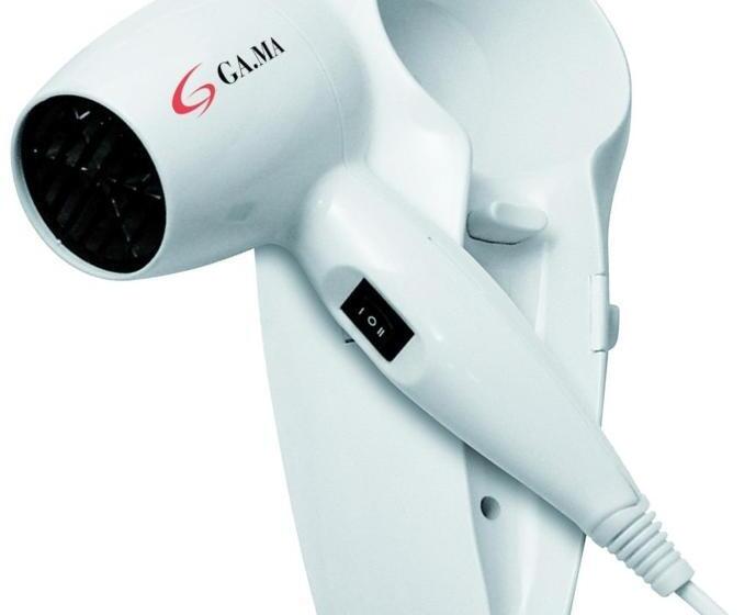 חדר סטנדרט לשלושה, Ariosto