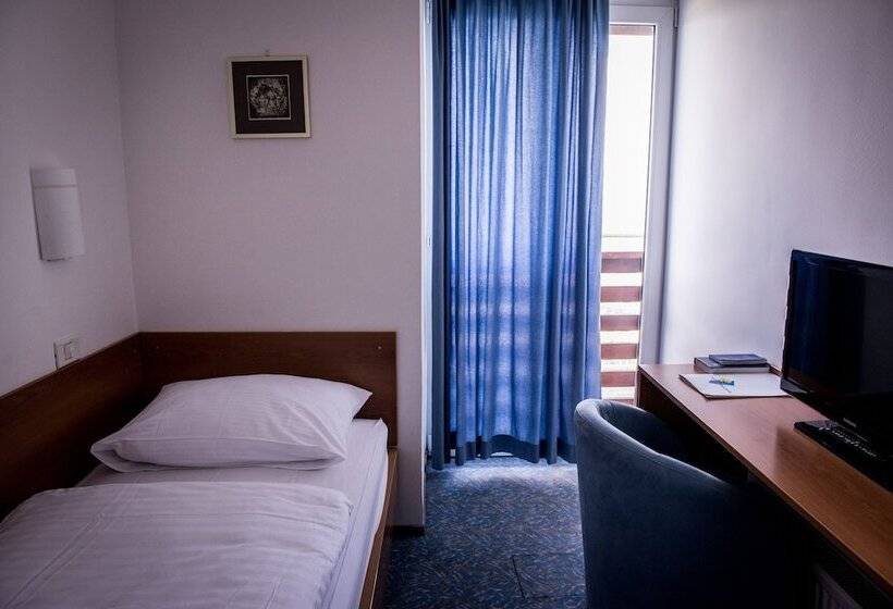 اتاق اکونومی یک تخته, Bellevue