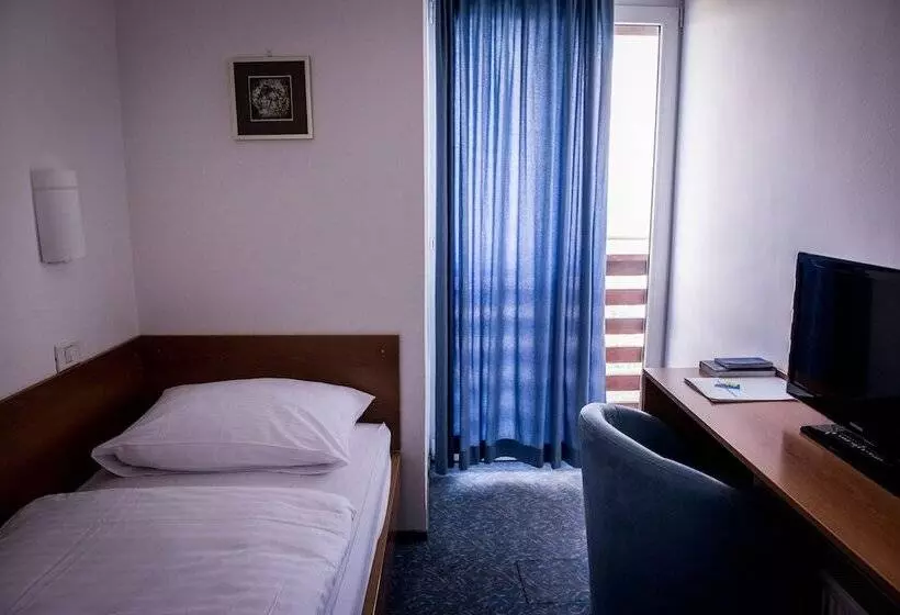 اتاق اکونومی یک تخته, Bellevue