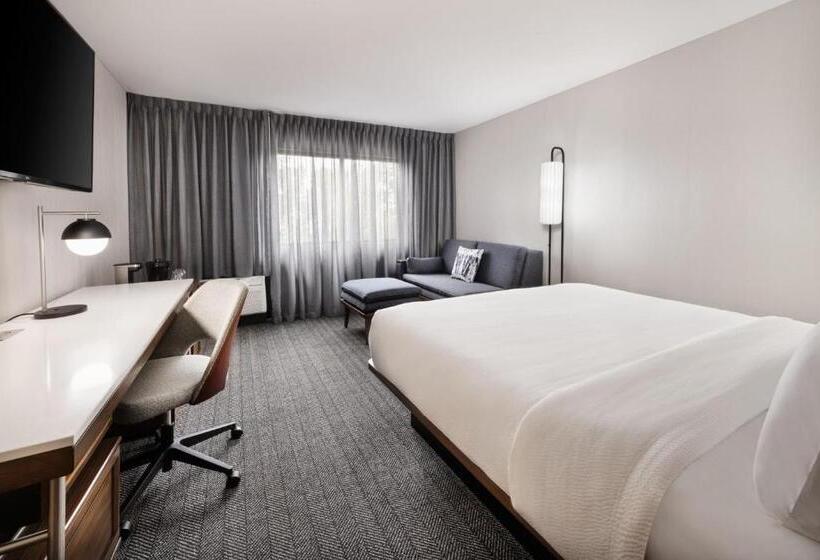 带大床的标准间, Courtyard Mobile