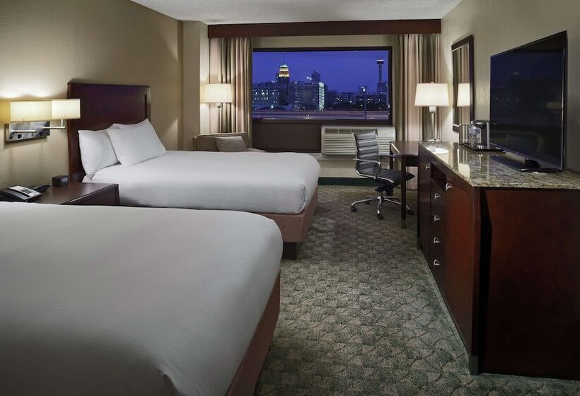 Номер Стандарт 2 Двуспальные Кровати, Doubletree By Hilton San Antonio Downtown
