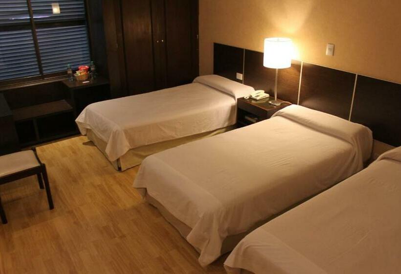 高级三人间, Garden Plaza