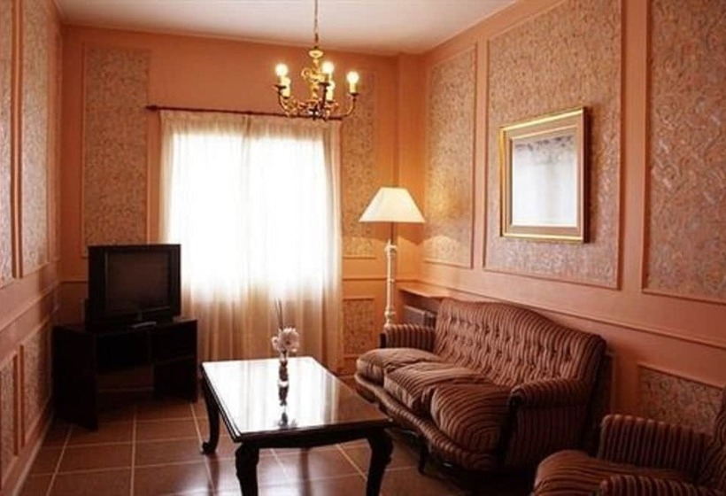 اتاق استاندارد چهار تخته, Lyon By Mh