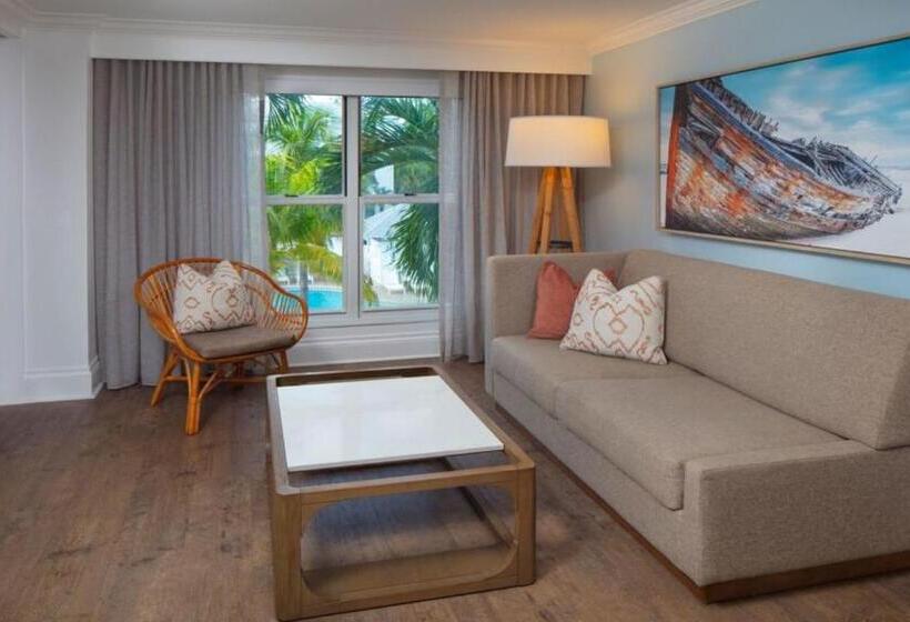Люкс, Margaritaville Beach House Key West