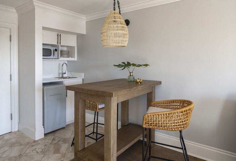 جناح مطلّ علي حمام السباحة, Margaritaville Beach House Key West