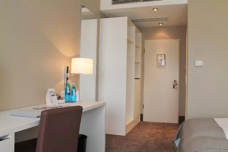 スタンダードルーム, Relexa Hotel Airport Düsseldorf/ratingen