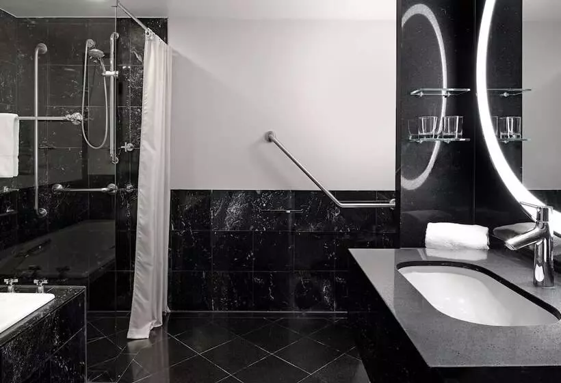 스탠다드 룸 더블 침대, Sheraton Grand Sydney Hyde Park