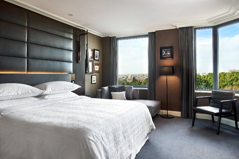 带双人大床的行政管理套房, Sheraton Grand Sydney Hyde Park