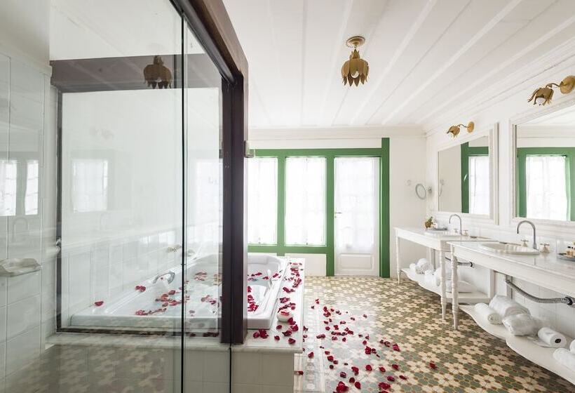 סוויטת סופריור, Solar Do Rosario