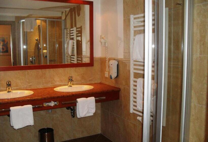 Люкс Повышенной Комфортности, Landhotel Schermer