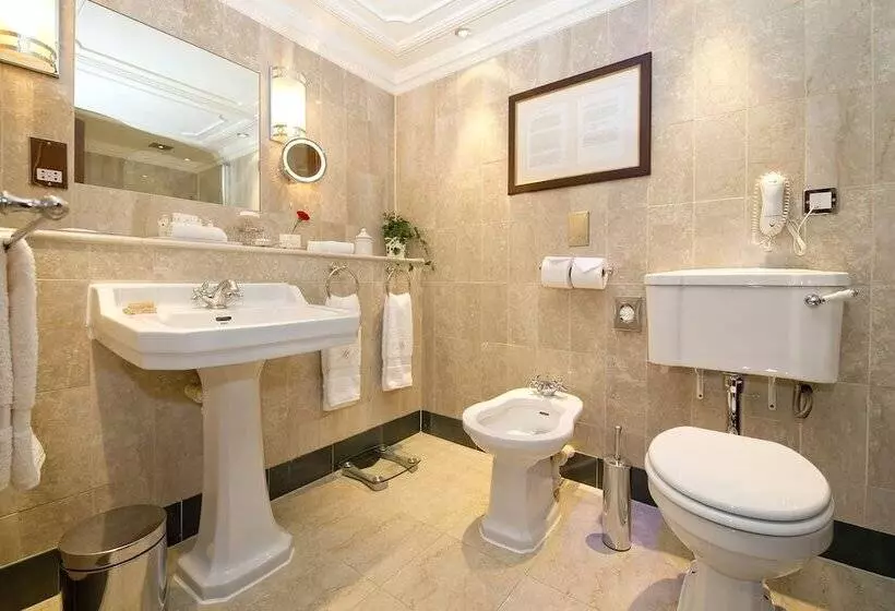 キングサイズベッドのデラックスルーム, Milestone Hotel Kensington