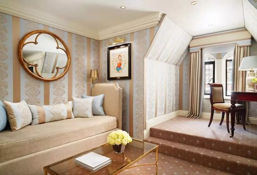 キングサイズベッドのデラックスルーム, Milestone Hotel Kensington