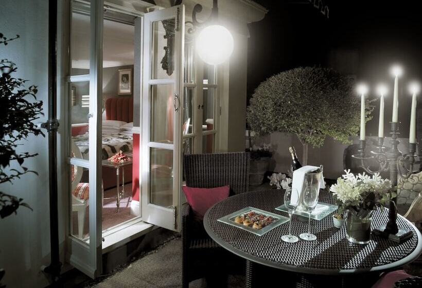 جناح جونيور, Milestone Hotel Kensington