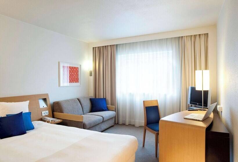 Номер Executive, Novotel Belfort Centre Atria