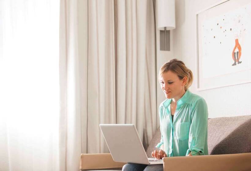 Номер Executive, Novotel Belfort Centre Atria