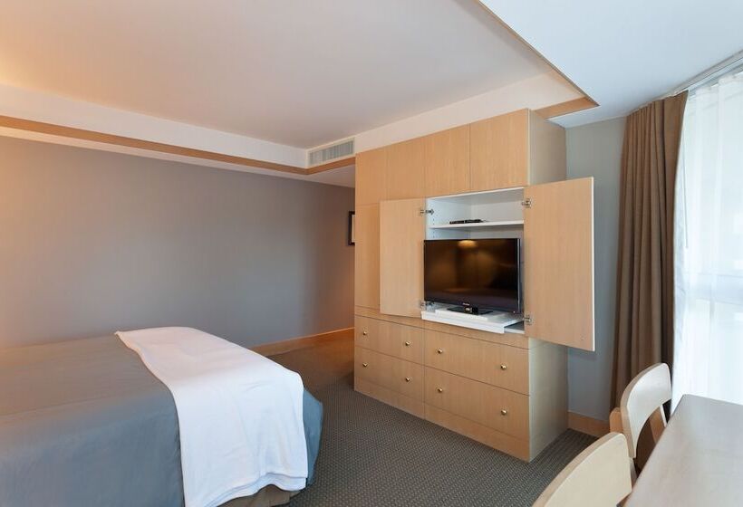 سوییت لوکس, Le Chamois By Whistler Premier