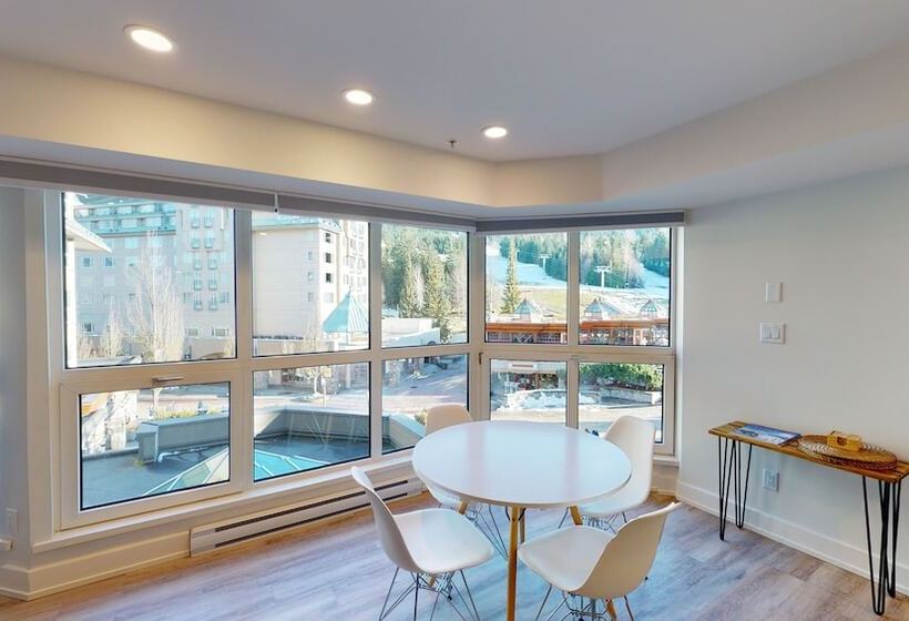 استودیوی استاندارد, Le Chamois By Whistler Premier