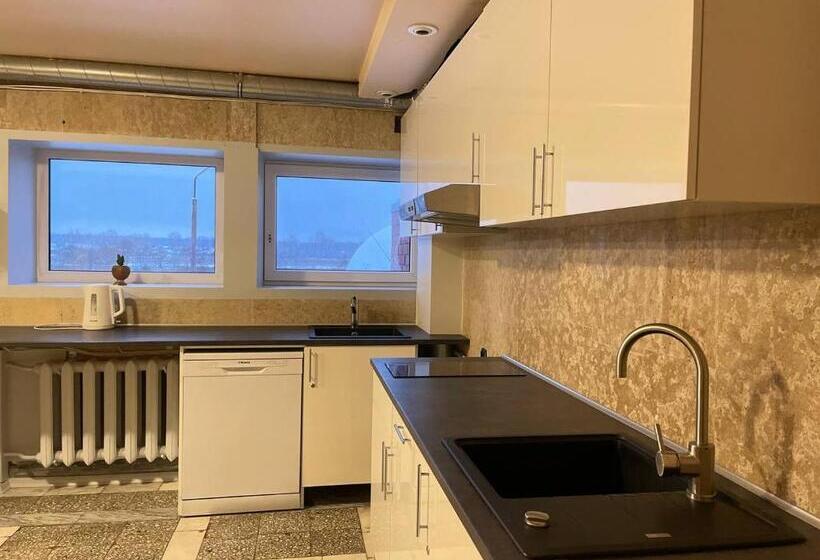 اتاق لوکس, Riverside Motel Jelgava