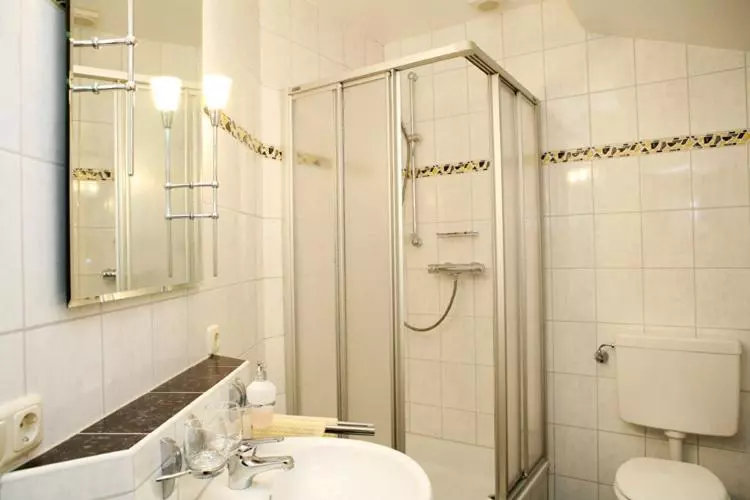 اتاق استاندارد یک نفره, Bremer Apartmenthotel Superior