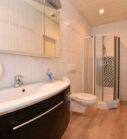 اتاق استاندارد یک نفره, Bremer Apartmenthotel Superior