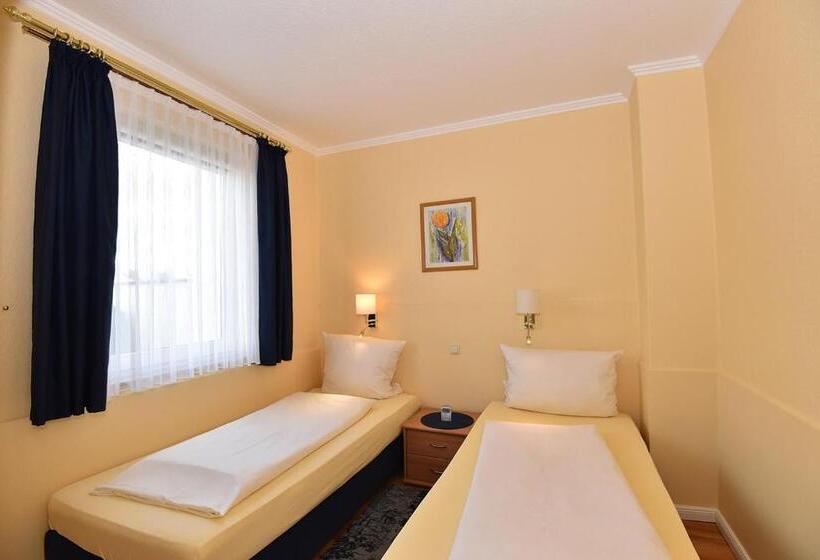 اتاق استاندارد سه نفره, Bremer Apartmenthotel Superior