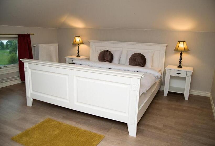 스탠다드 룸 킹사이즈 침대, Appelberg