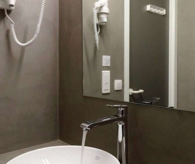 חדר קומפורט לשלושה, Corsendonk Viane