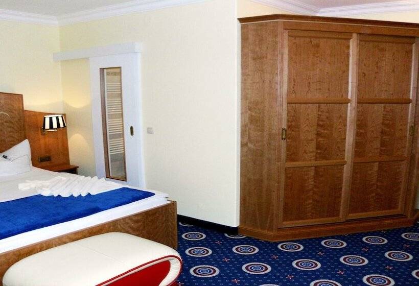 コンフォートルーム, Deutsche Flagge