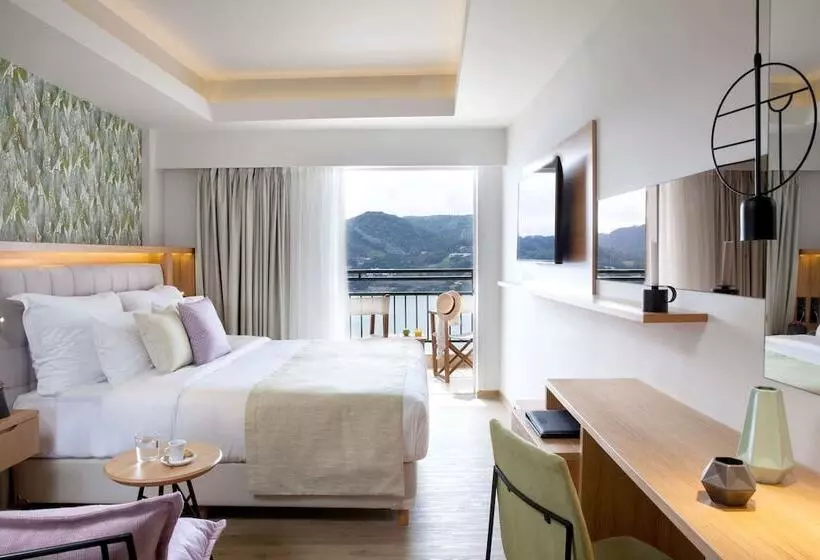 اتاق لوکس با چشم‌انداز دریا, Dolce By Wyndham Athens Attica Riviera