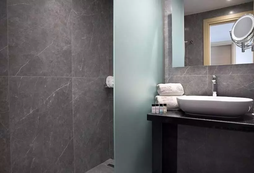 بانگلوی استاندارد, Dolce By Wyndham Athens Attica Riviera